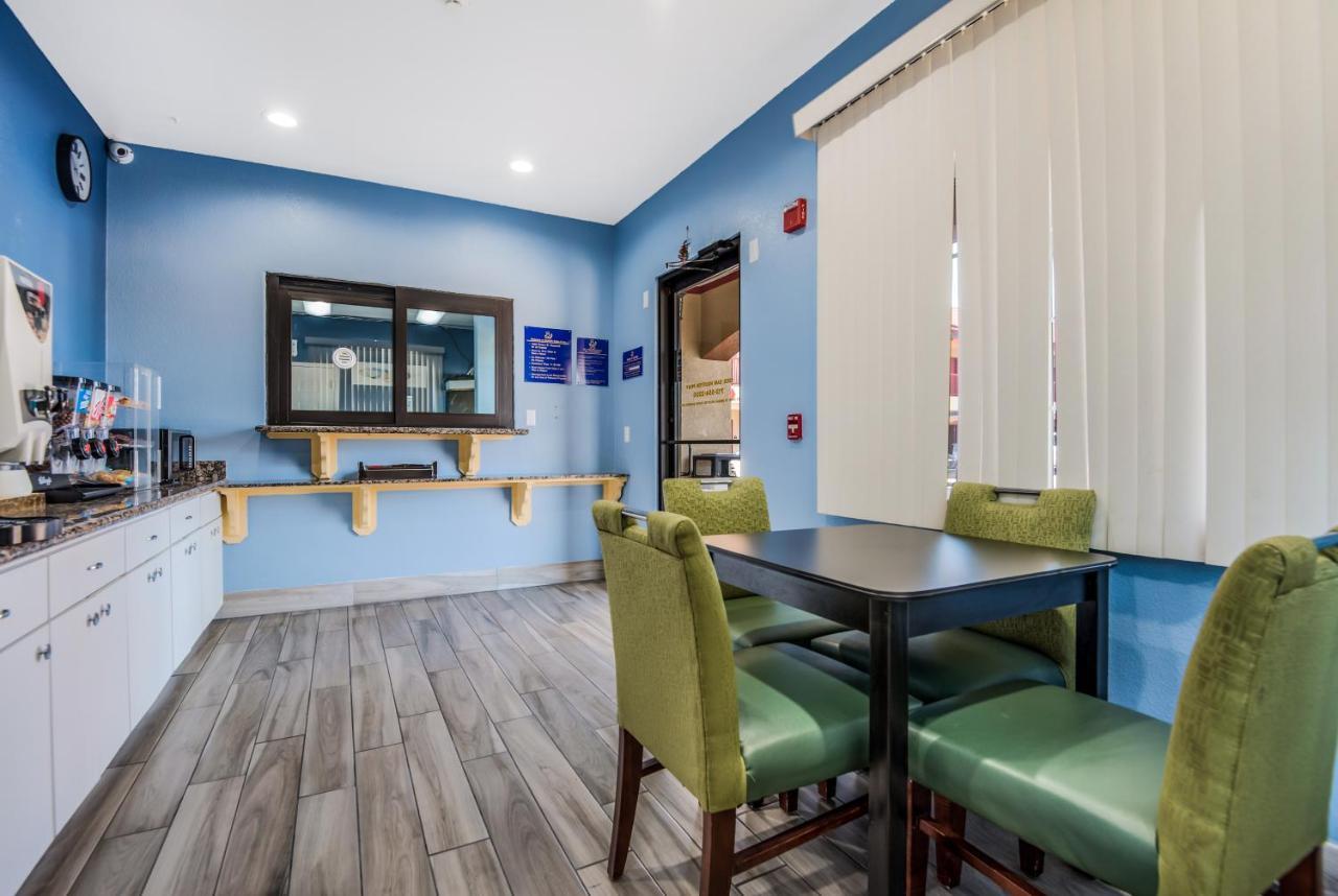 Scottish Inns & Suites Iah Airport-Beltway 8 Aldine Экстерьер фото